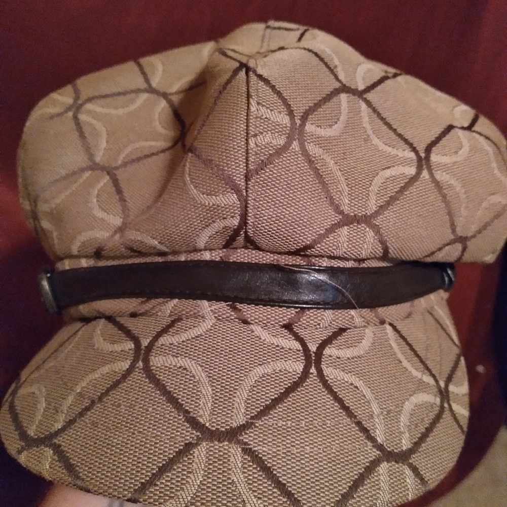 Women's nine west hat